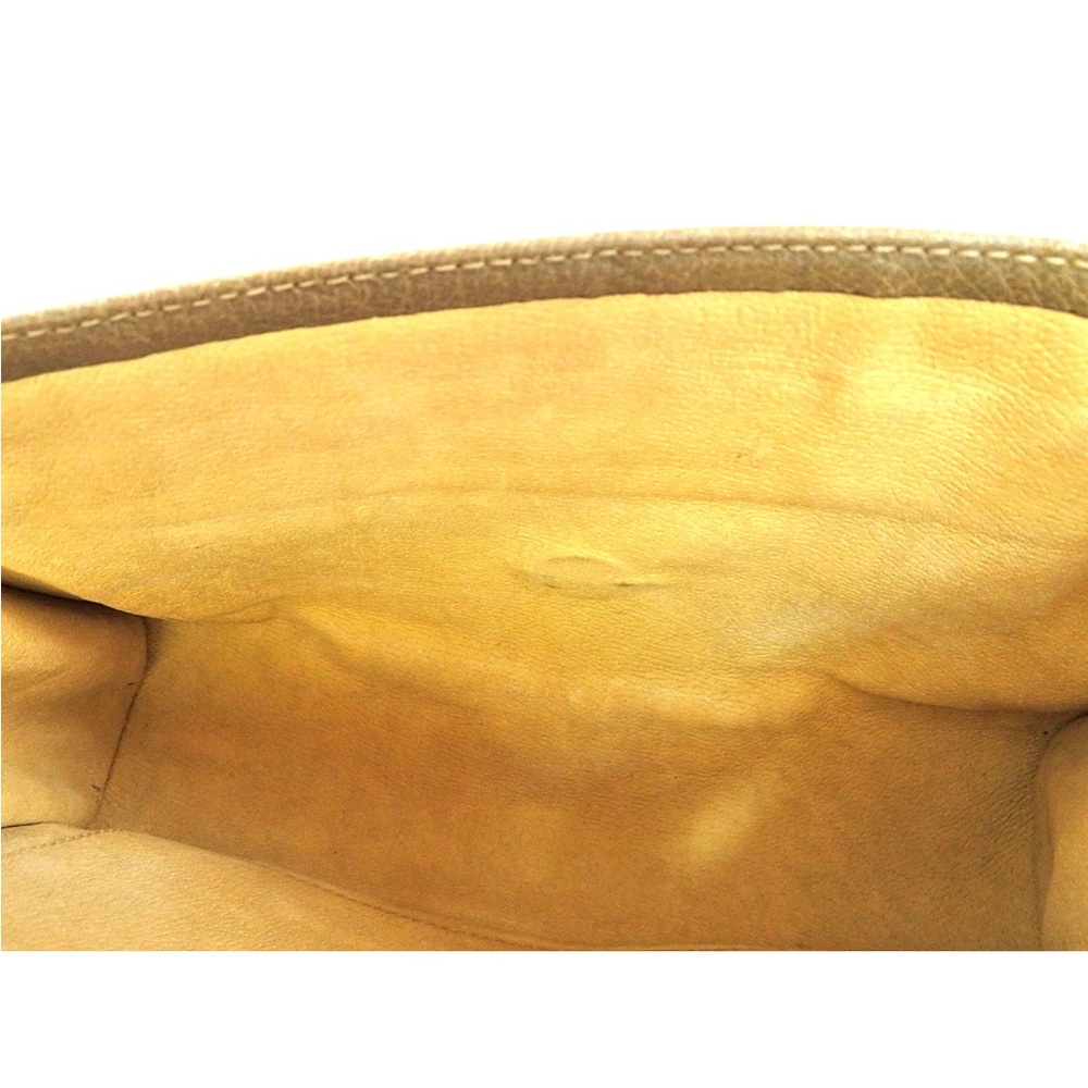 Gucci Tan and Brown GG Monogram Clutch - Picture 10 of 16